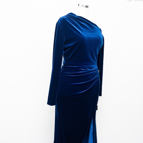 Betsy & Adam - One Shoulder Long Sleeve Velvet Gown - Picture 10 of 12